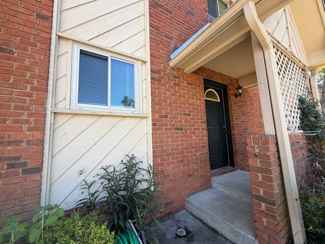 3207 Shamrock Street E., Apt. 33, Tallahassee, FL 32309