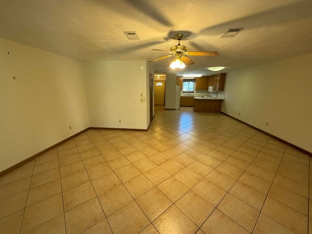 3207 Shamrock Street E., Apt. 33, Tallahassee, FL 32309