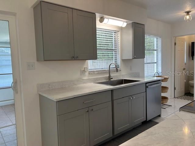 11324 87TH AVENUE, Seminole, FL 33772