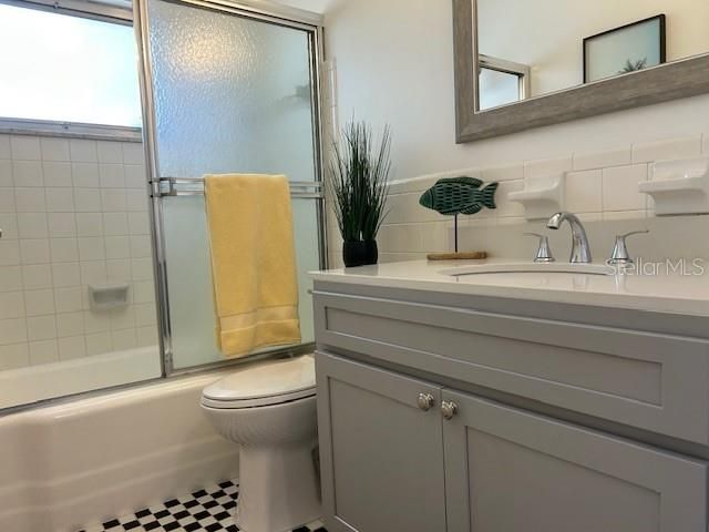 11324 87TH AVENUE, Seminole, FL 33772
