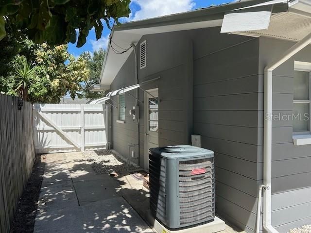 11324 87TH AVENUE, Seminole, FL 33772