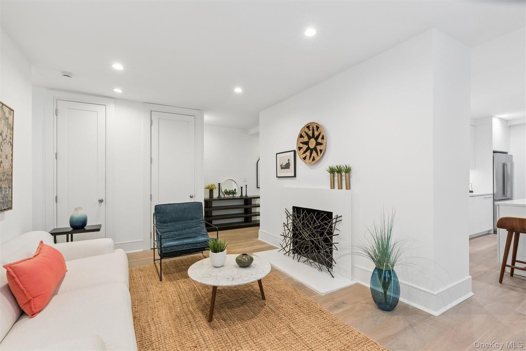 148-09 Northern Boulevard 1D, Flushing, NY 11355 — photo 4