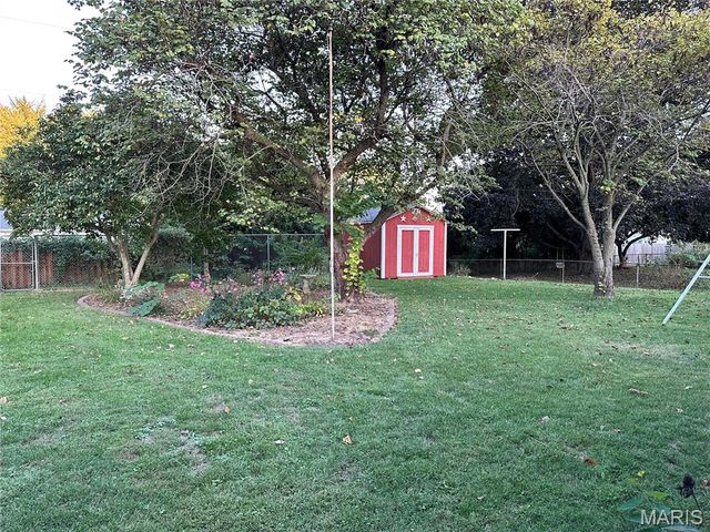 1108 State Street, Collinsville, IL 62234