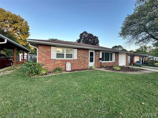 1108 State Street, Collinsville, IL 62234