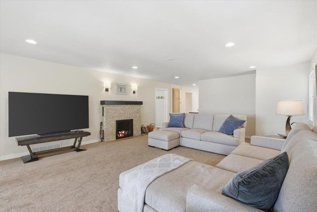 704 FROMM LANE, Elkhart Lake, WI 53020