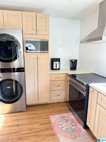 126 W Green Unit 126, Vestavia Hills, AL 35243