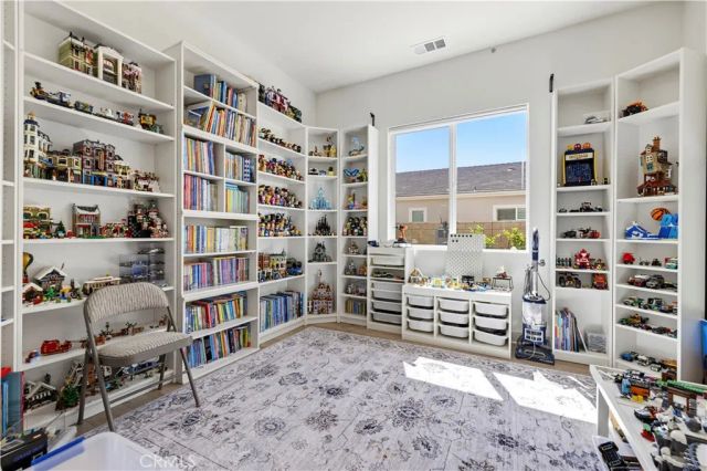 28346 Old Springs, Castaic, CA 91384