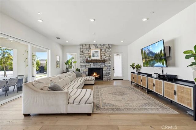 28346 Old Springs, Castaic, CA 91384