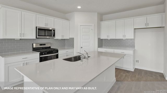 345 MCGINTY MEADOW DR, Lockhart, TX 78644
