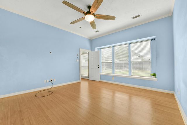 11003 Pinewood Court, La Porte, TX 77571