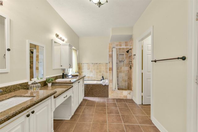 11003 Pinewood Court, La Porte, TX 77571