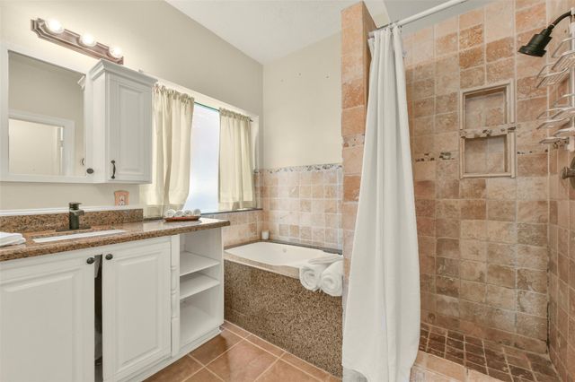 11003 Pinewood Court, La Porte, TX 77571
