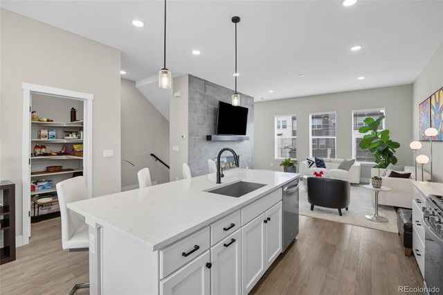 10139 E 62nd Avenue S, Denver, CO 80238