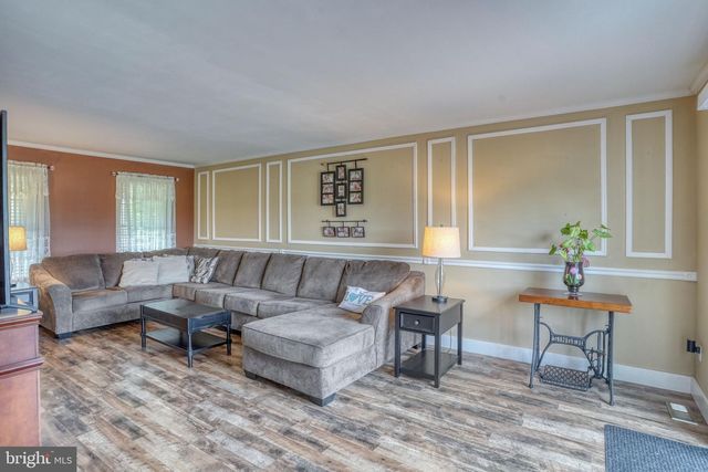 13 BIRCHWOOD LN, Cochranville, PA 19330