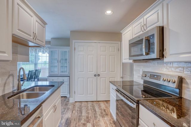 13 BIRCHWOOD LN, Cochranville, PA 19330