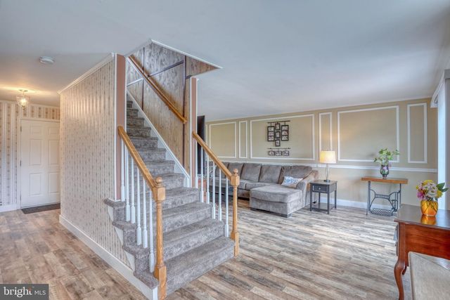 13 BIRCHWOOD LN, Cochranville, PA 19330