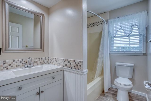 13 BIRCHWOOD LN, Cochranville, PA 19330