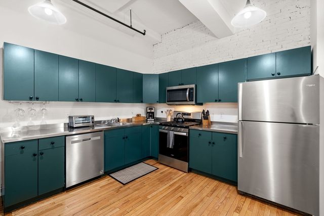 19 Stanhope Street 1C, Boston, MA 02116