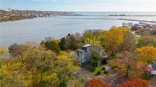 44 Bliss Mine Road 4, Middletown, RI 02842