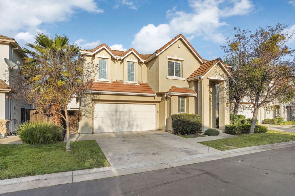 4882 Timepiece Cir, Stockton, CA 95219