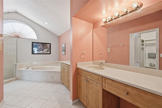 3732 SURREY LANE, Sarasota, FL 34235