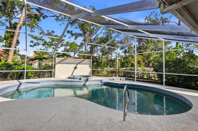 3732 SURREY LANE, Sarasota, FL 34235