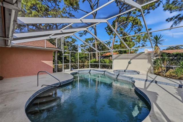 3732 SURREY LANE, Sarasota, FL 34235