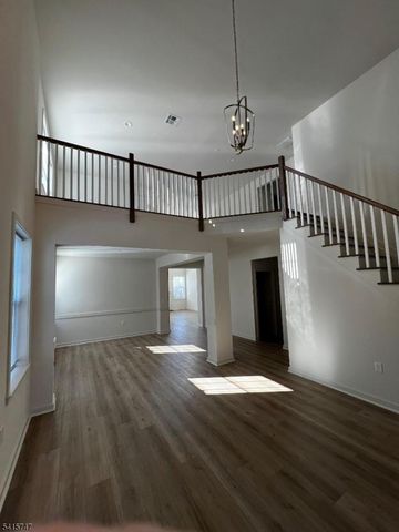 3 Van Nest Ct, Hillsborough Twp., NJ 08844