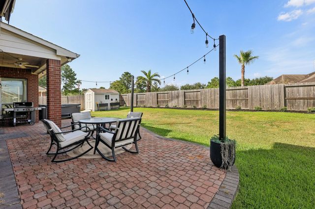 3108 Autumn Harvest Drive, Friendswood, TX 77546