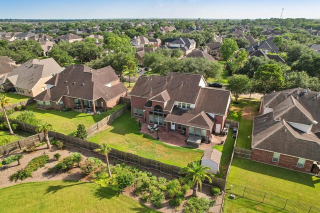 3108 Autumn Harvest Drive, Friendswood, TX 77546