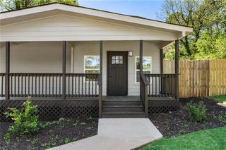 8859 Thomas Road, Jonesboro, GA 30238