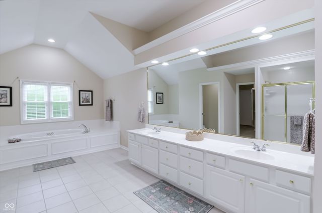 2852 Maralice Drive, Carmel, IN 46033