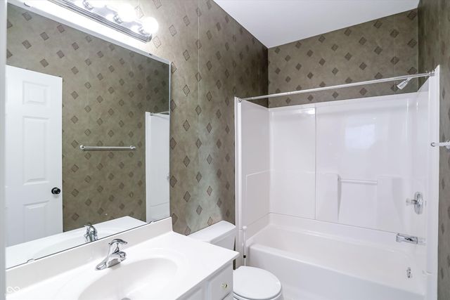 2852 Maralice Drive, Carmel, IN 46033