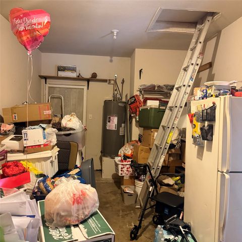 2420 Seevers Avenue, Dallas, TX 75216