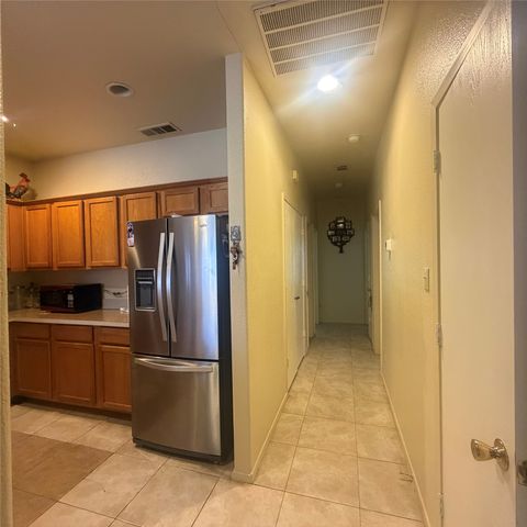 2420 Seevers Avenue, Dallas, TX 75216