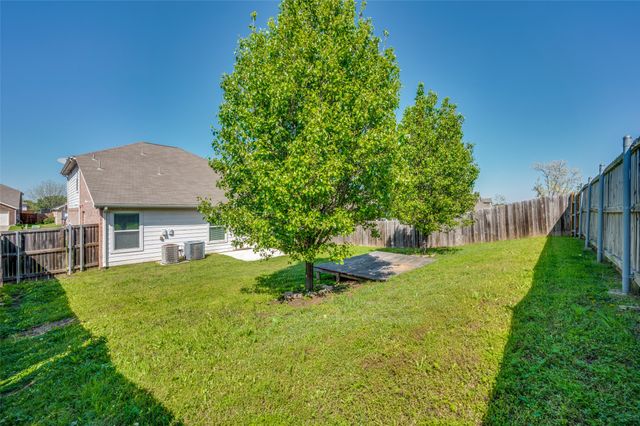 8708 Wagon Trail, Cross Roads, TX 76227