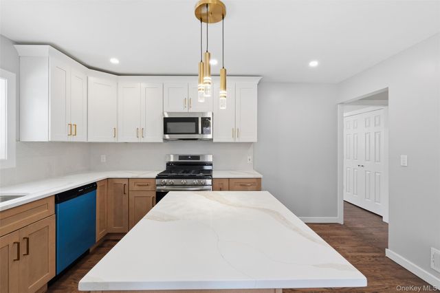 21 Janet Place, Stony Point, NY 10980