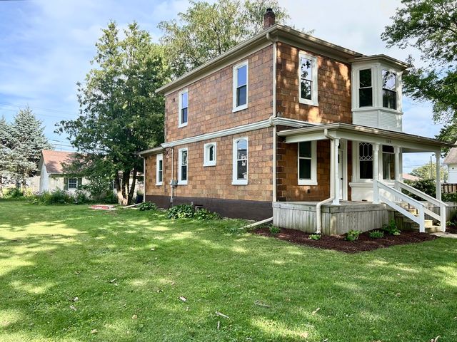 109 S Bureau Avenue, Ladd, IL 61329