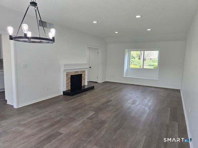 930 Heritage Village B, Southbury, CT 06488