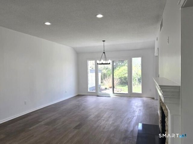 930 Heritage Village B, Southbury, CT 06488