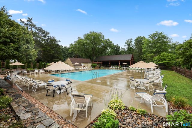 930 Heritage Village B, Southbury, CT 06488
