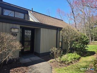 930 Heritage Village B, Southbury, CT 06488