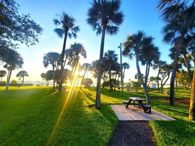 1629 S Lakeside Drive, Lake Worth Beach, FL 33460