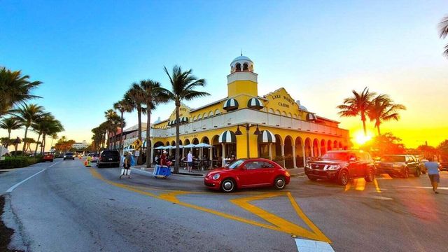 1629 S Lakeside Drive, Lake Worth Beach, FL 33460