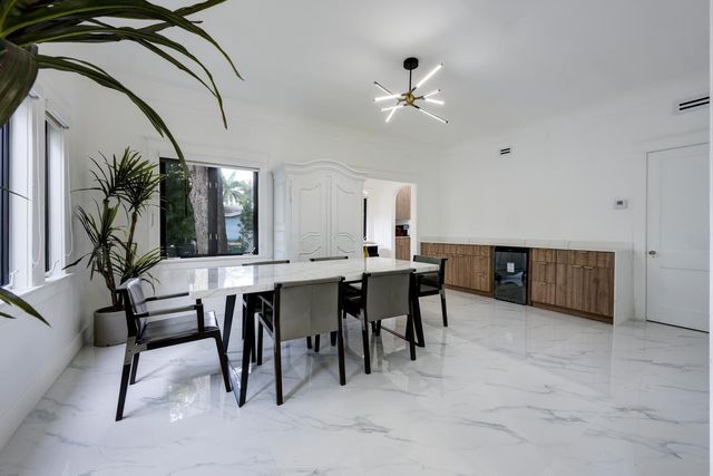 1629 S Lakeside Drive, Lake Worth Beach, FL 33460