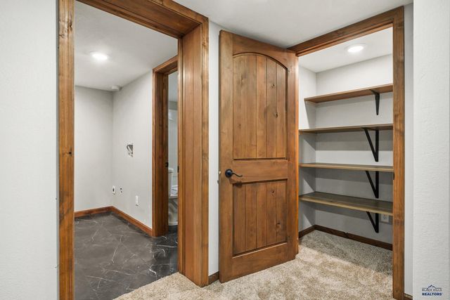 510 E DAKOTA, Pierre, SD 57501