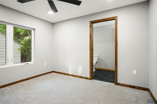 510 E DAKOTA, Pierre, SD 57501