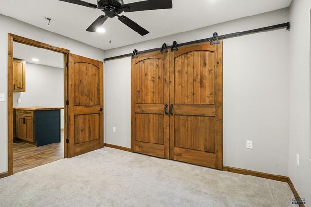 510 E DAKOTA, Pierre, SD 57501