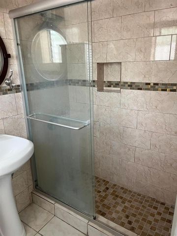 6498 Collins Avenue 40, Miami Beach, FL 33141