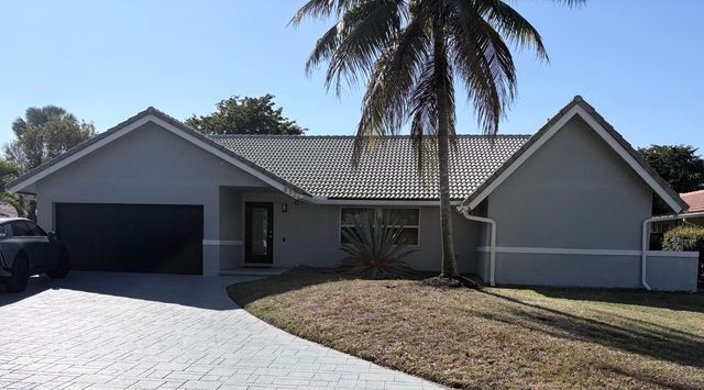 832 NW 108th Lane, Coral Springs, FL 33071